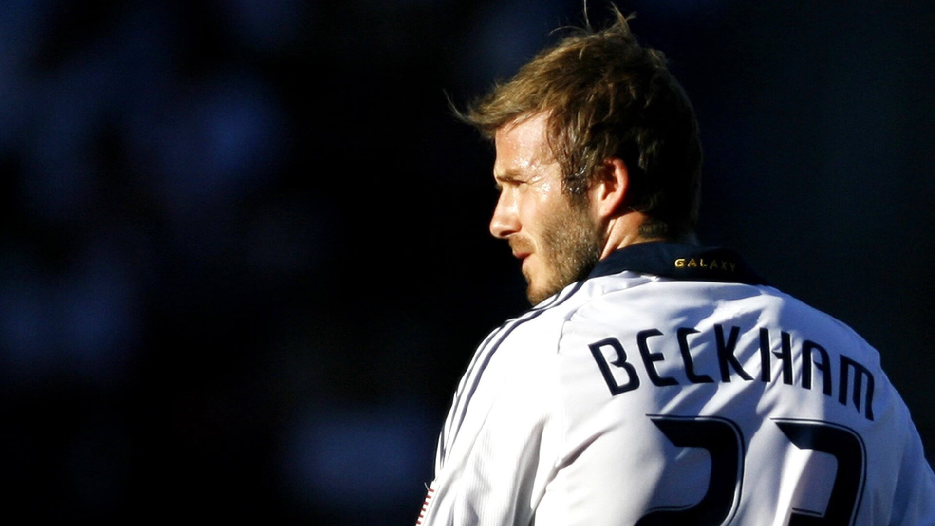 体育赛事最新比分与战报